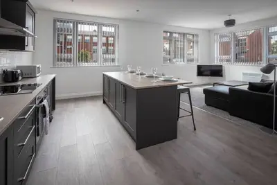 Image de New 2 Bedroom Apt, close to Winter Gardens. Apt 2