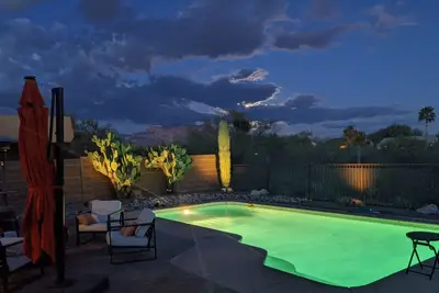 Image de Modern Desert Oasis