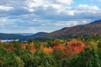 Image de Stunning views - minutes to Lake Sunapee Beach & Ski Base