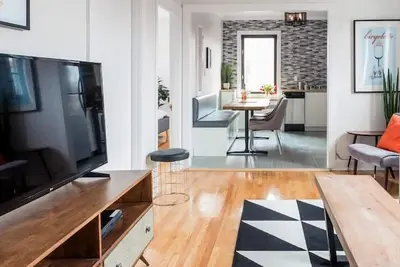 Image de Mtlvr #04 | Urban Oasis, Sleeps 6, terrace