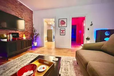 Image de The Dim Light Lower Town: Luxury Boutique Condos!