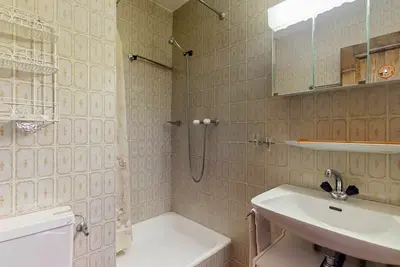 Image de Joli appartement pour 5 personnes avec piscine, Wifi, Tv et balcon