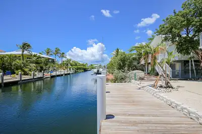 Image de Dog-Friendly Gulf-Front Home w/ Private Pool/Dock, Fast WiFi, and Washer/Dryer