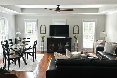 Promenade Place, Old Town Bluffton’s Prime location