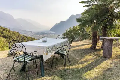 Image de Appartement de vacances \"Casa Zanoni\" avec vue sur lac, jardin partagé, balcon et Wi-Fi