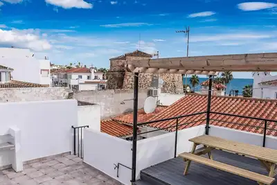 Beautiful townhouse just footsteps from the beautiful La Cala Beach