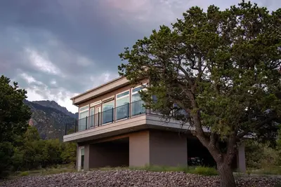 Image de Contemporary Mountain Home With Panoramic Views