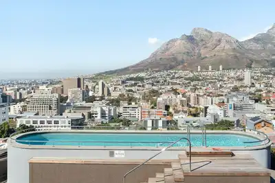 Image de Vibrant Bo Kaap Apartment | Best View In Cape Town
