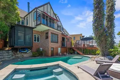 Image de The Kensington Canyon Estate | Celebrity Vacation Homes