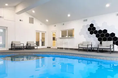 Image de Exquisite Dallas-Hidden Gem Indoor Pool(No Party)