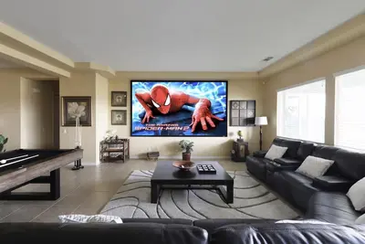 Sun Bliss Villa: home cinema/Pool/Hot tub/games