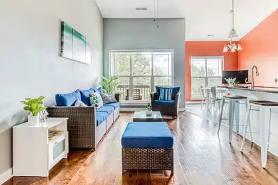 Image de Family-Friendly Townhouse with High-Speed WiFi, Washer/Dryer, and Central Ac
