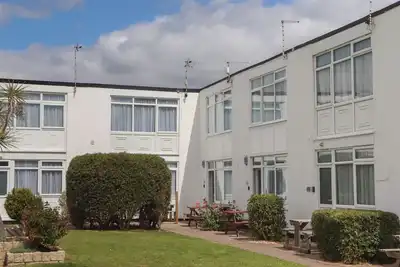 Image de Turtle Chalet, pet friendly in Dawlish Warren