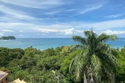 Image de Best View in Samara! 4br/3. 5bth. Walk to the beach or town.