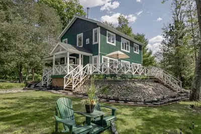 Image de Four bedroom cottage on Lake Muskoka
