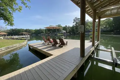 Image de Beautiful Waterfront, big yard & dock on quiet slough