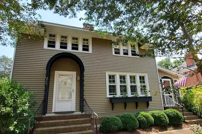 Image de Yorktown - Historic Yorktown - 3 Bedrooms & 1 Bath.