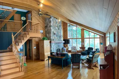 Image de Long Point multi-family cottage sleeps 12-15, kayaks, boat dock, beach 5min walk