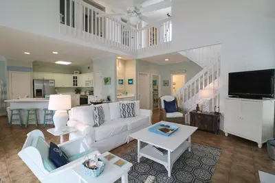 Image de #3 B 18th Place is located on the South End of Tybee Island
