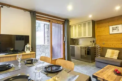 Image de Bel appartement rénové, 4 pers, balcon, casier à skis