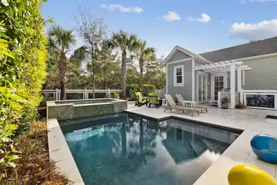 Image de Book Now for Summer! Gated Watersound Community! 4 Adult Bikes! Dunesider Community Pool!
