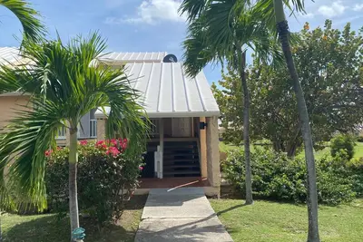 Image de Sea Breeze at Gentle Winds- a perfect spot for your beach vacation!