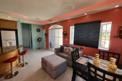 Image de Modern 2 Bedroom Apt 5a