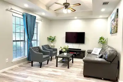 Image de Free high speed internet/hulu/parking fully renovated/nice/cozy Full Duplex