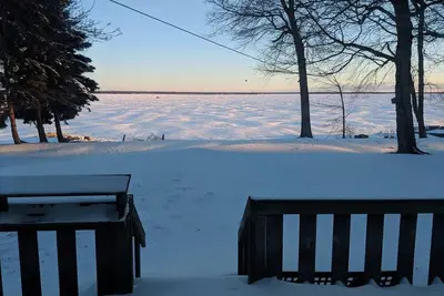 Image de Charming cottage on Chaumont Bay, pet friendly, kayaks, dock, Ice Fishing