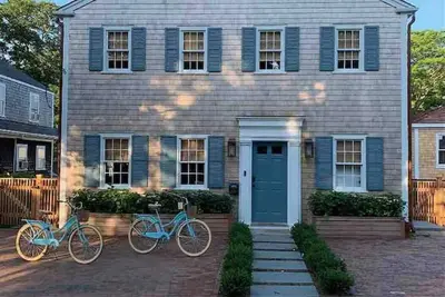 Image de Charming In Town 2nd Floor Unit