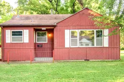 Image de Bohemiam Charm Private Home w/ large yd + near Event ctr