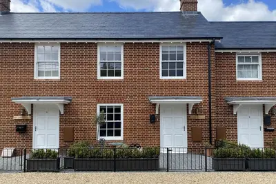 Image de A stroll to Ringwood, near to New Forest & South Coast Beaches. Private Parking