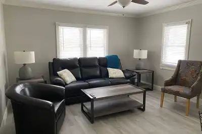 Image de Chestnut House; Litchfield, Il; Pets Welcome