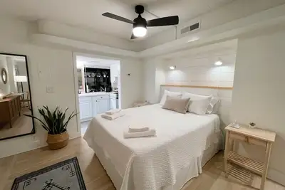 Image de Corner condo at the doorstep of the intercostal waterway and local restaurants!