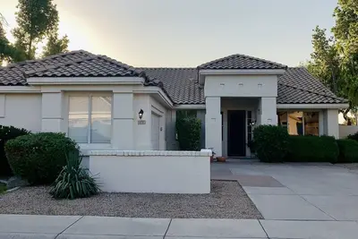 Image de Comfortable, clean, Spacious, relaxing home in metro-Phoenix area. 🌵❤️🏡