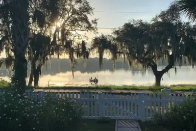 Image de Charming 1935 Florida Cottage overlooking Lake Tulane