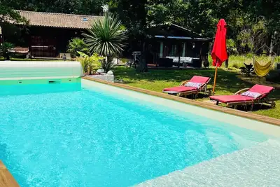 Image de Chambre avec piscine chauffée, au sel dans un havre de paix dans les pins 🌵🌸