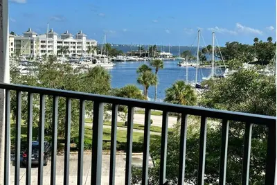 Image de Updated! ! Downtown Melbourne Condo with Harbor Views! !