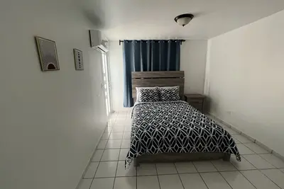 Image de Home away Ii