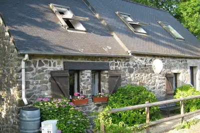 Image de Charmante maison de vacances dans un hameau calme proche de la Vallée des Saints