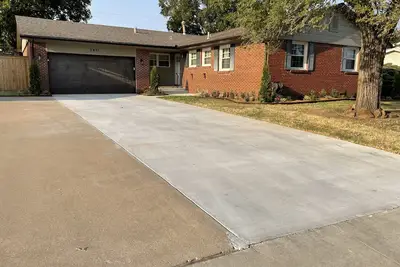 Image de Centrally located/ Tulsa Expo new renovated luxury Cozy home!