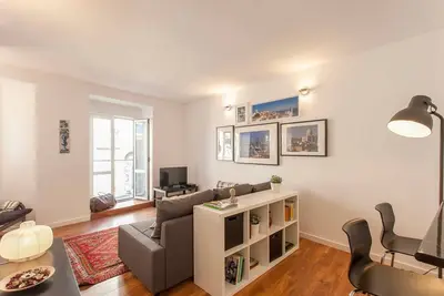 Graça · Typical Tailor Made Apartment in Central Graça