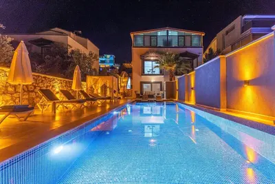 Centrally Located 3 Bedroom Villa with Private Pool