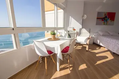 Image de Madrid 810. Première ligne de plage avec vue sur la mer