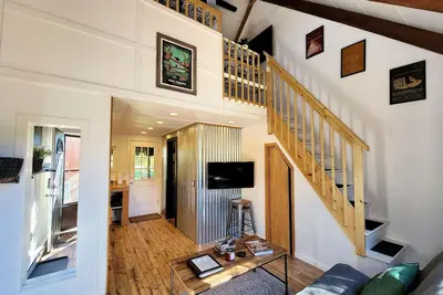 Image de The Davis Loft - Perfect Location