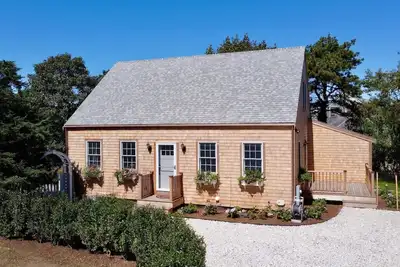 Image de Family-friendly, close to beach, golf course, and Bartlett's farm