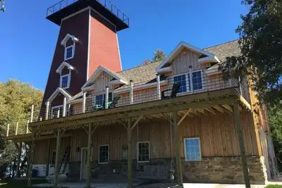 Image de Stay on the St Lawrence River in a Tower!
