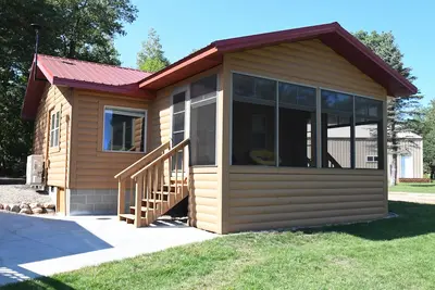 Image de Cabin 8 Retreats on Big Portage Lake: Unit B