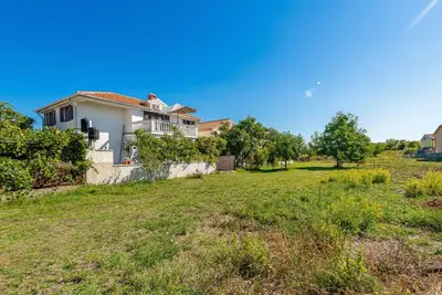 Image de Superbe appartement de 2 chambres à Nin