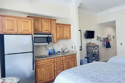 Image de ~ Gone Coastal ~  Modern ~  Beautiful ~ Ocean View Condo!